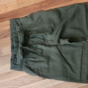 Fashionova green cropped paperbag pants size small